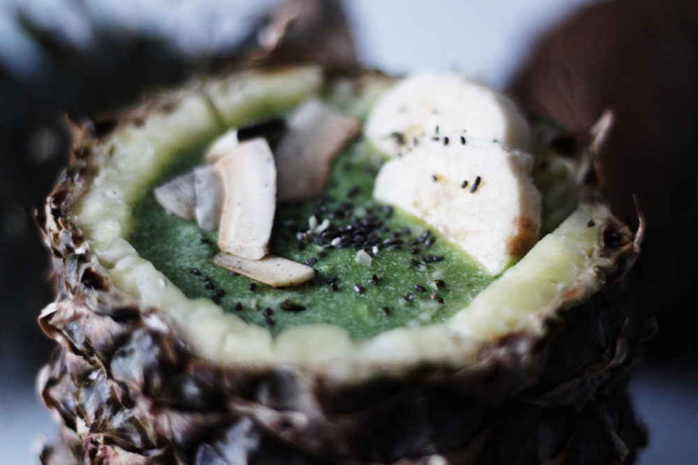 Piña Colada with kale inside a pineapple